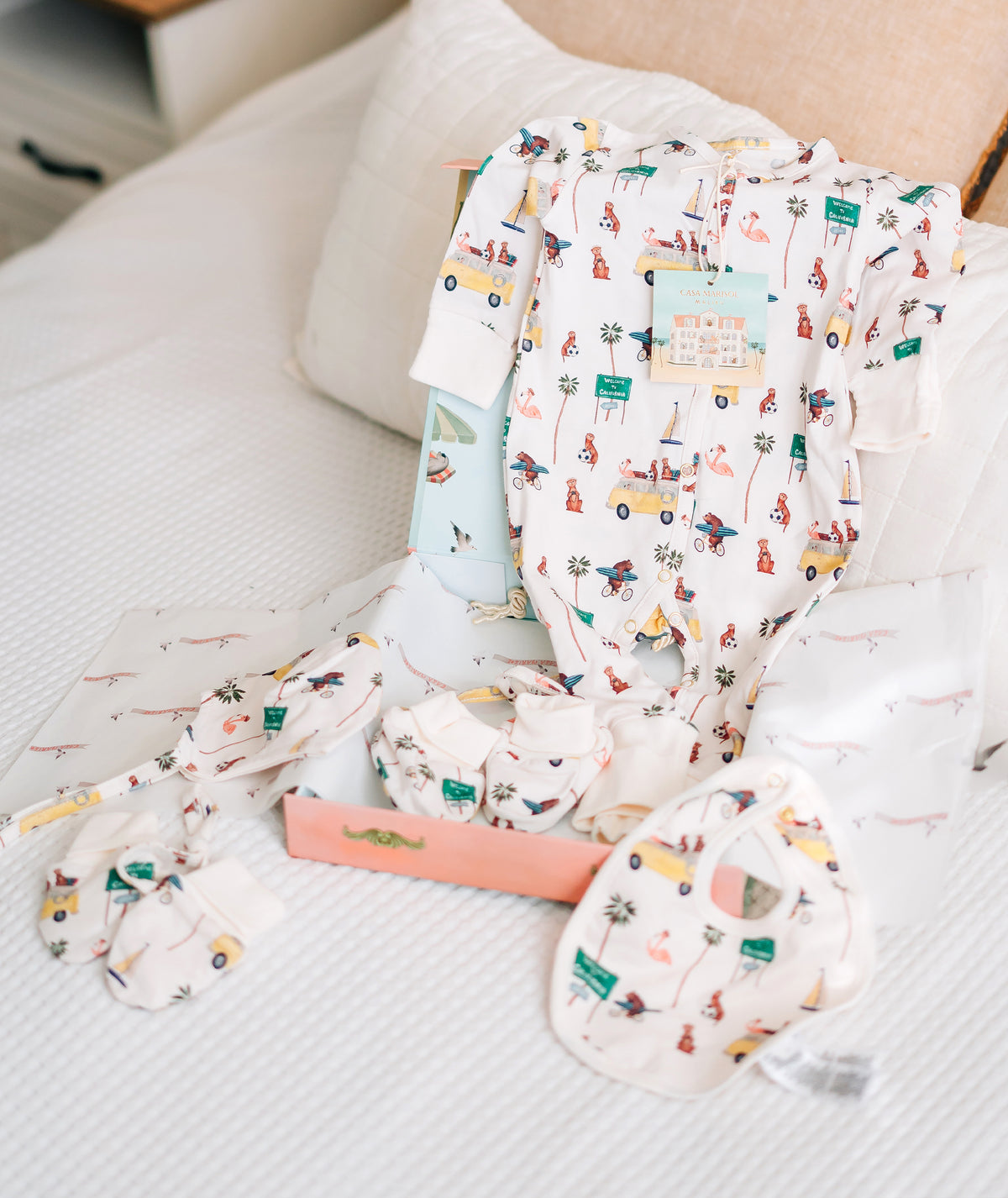 Luxury 5-Piece Romper Newborn Gift Set — Road Trip